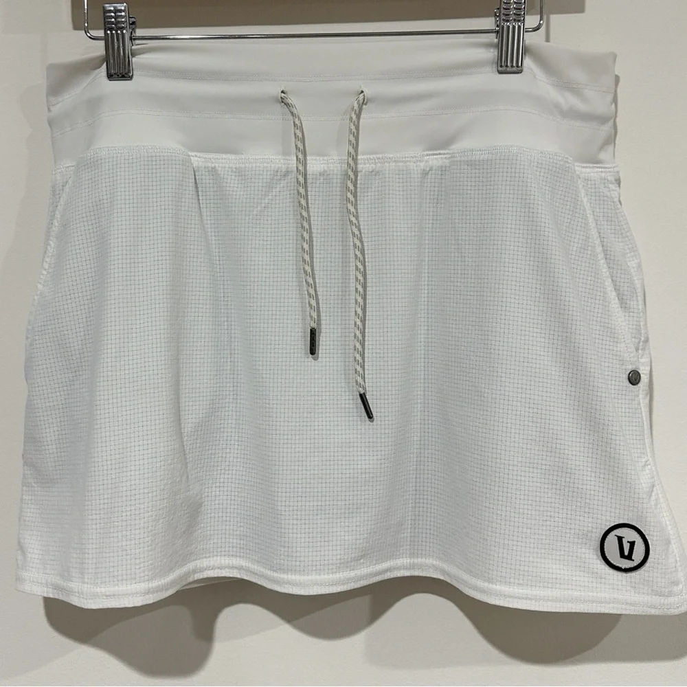 Vuori Seabreeze Skirt - Picture 2 of 9